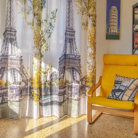 Apartment Free Parking Train Station Airport Ac Wifi *