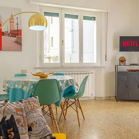 Apartment Free Parking Train Station Airport Ac Wifi *